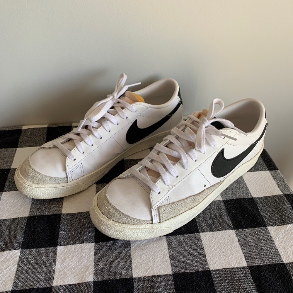 Women’s Nike Blazers Low - Size 10